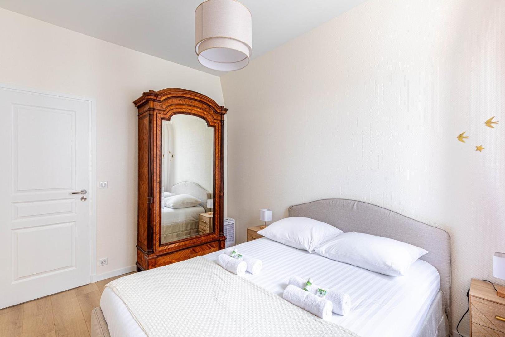 Guestready - Apt Moderne - Direct Champs Elysees Appartement Clichy Buitenkant foto